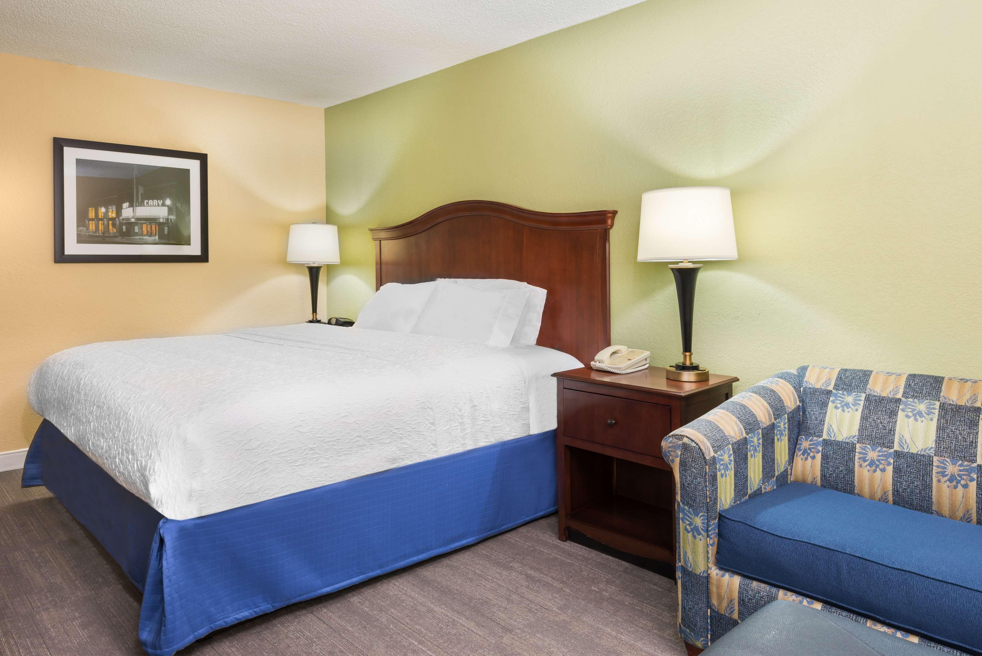Hampton Inn Raleigh Cary Extérieur photo