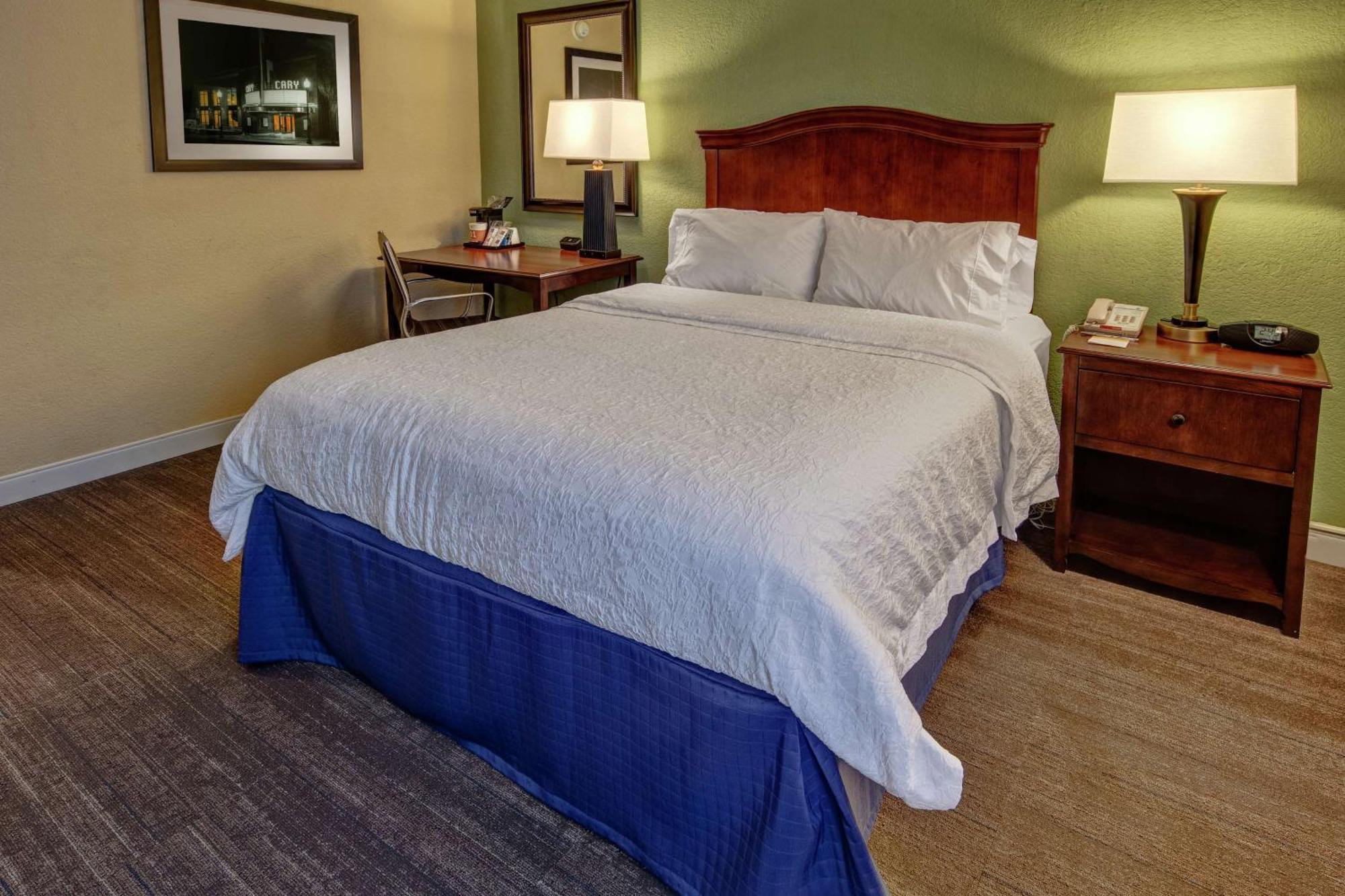 Hampton Inn Raleigh Cary Extérieur photo