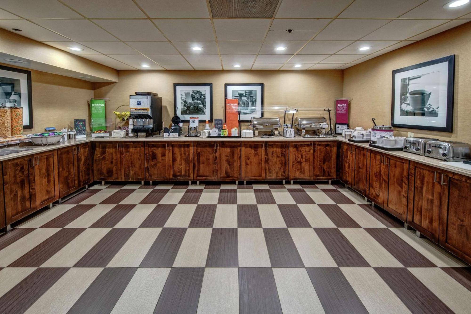 Hampton Inn Raleigh Cary Extérieur photo